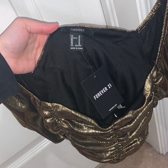 FOREVER21 Low Neck Cropped Off-sleeve Golden Glittery top - Picture 3 of 4